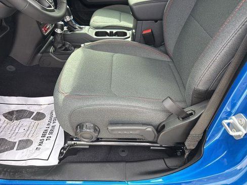 New 2025 Jeep Wrangler Unlimited Rubicon w/ Technology Group image 15