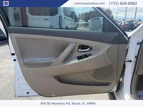 Used 2008 Toyota Camry LE FWD image 9
