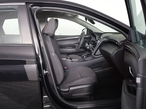 Used 2023 Hyundai Tucson SE FWD image 28