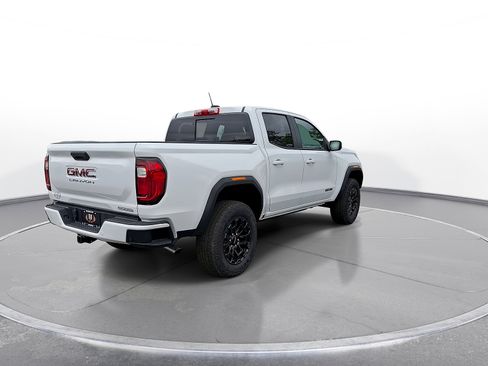 New 2026 GMC Canyon Elevation RWD image 8