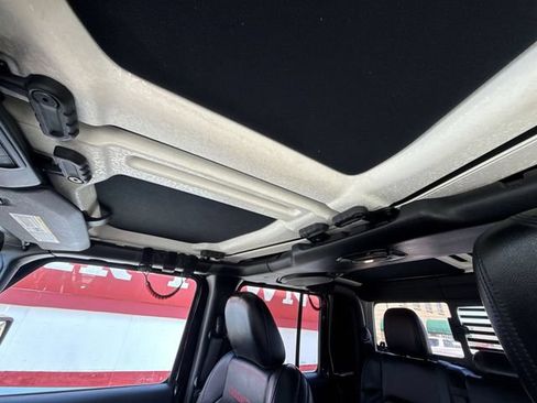 Used 2020 Jeep Gladiator Rubicon AWD/4WD image 22