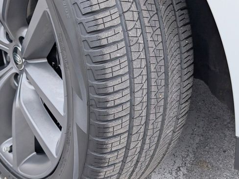 Used 2024 Land Rover Range Rover Sport SE image 30