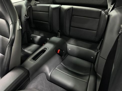 Used 2019 Porsche 911 Carrera T image 10