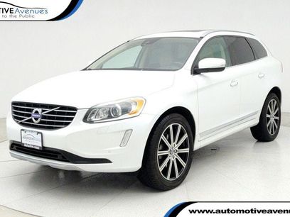 Used 2017 Volvo XC60 T6 Inscription w/ Preferred Option Package