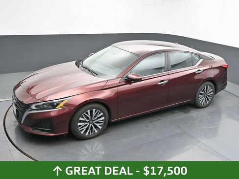 Used 2023 Nissan Altima 2.5 SV image 38