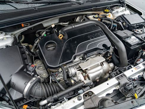 Used 2019 Chevrolet Malibu RS image 20