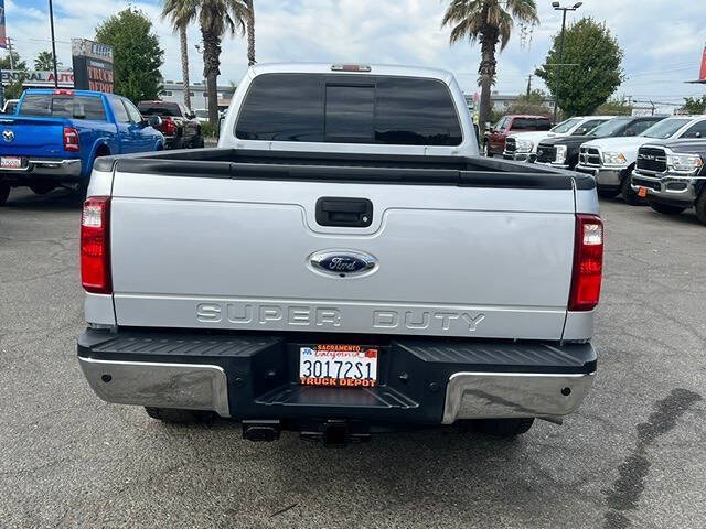 Used 2014 Ford F350 Lariat w/ Lariat Ultimate Package AWD/4WD image 9