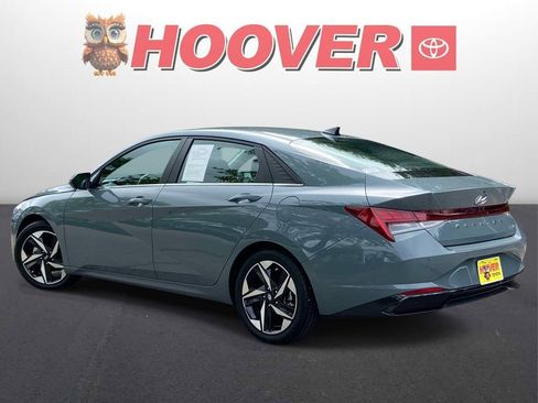 Used 2023 Hyundai Elantra Limited FWD image 10