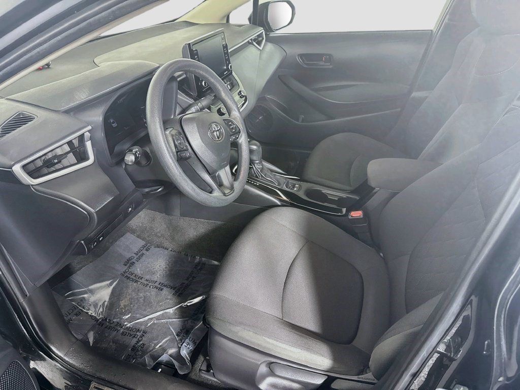 Used 2022 Toyota Corolla LE FWD image 22