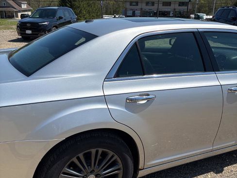 Used 2012 Chrysler 300 C w/ 19-Premium Speaker Group AWD/4WD image 9