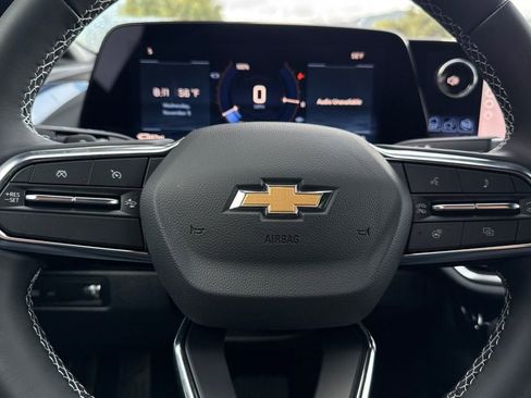 New 2026 Chevrolet Equinox EV LT image 23