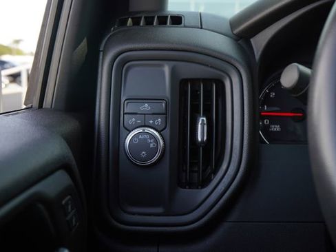 Used 2020 GMC Sierra 2500 2WD Crew Cab w/ Convenience Package image 16