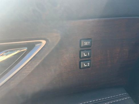 Certified 2024 Subaru Ascent Touring w/ Popular Package #2 image 9