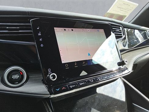 Used 2023 Jeep Wagoneer L Series II w/ Premium Group I image 19