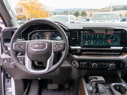 New 2026 GMC Sierra 1500 Elevation w/ Elevation Premium Package image 13
