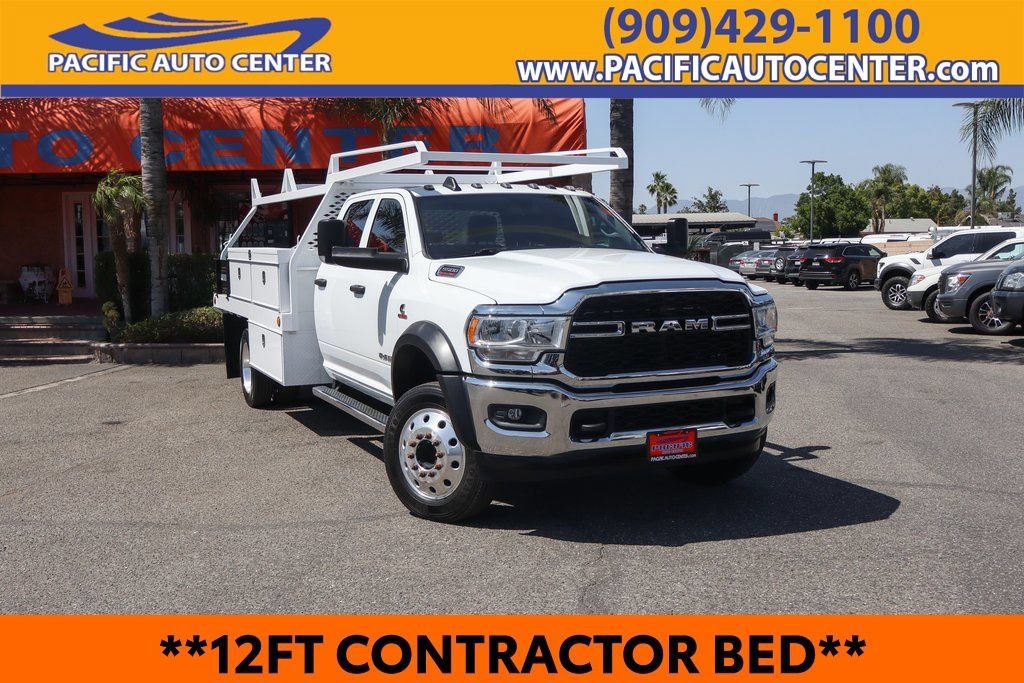 Used 2022 RAM 5500 Tradesman w/ Chrome Appearance Group RWD image 1