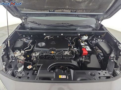 Used 2021 Toyota RAV4 XLE FWD image 34