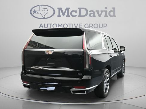 Used 2022 Cadillac Escalade Premium Luxury Platinum AWD/4WD image 8