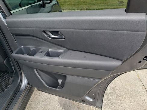 Certified 2025 Nissan Pathfinder SV image 24