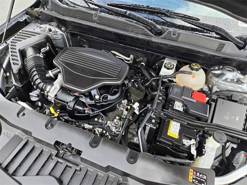 Used 2023 Chevrolet Blazer LT image 14