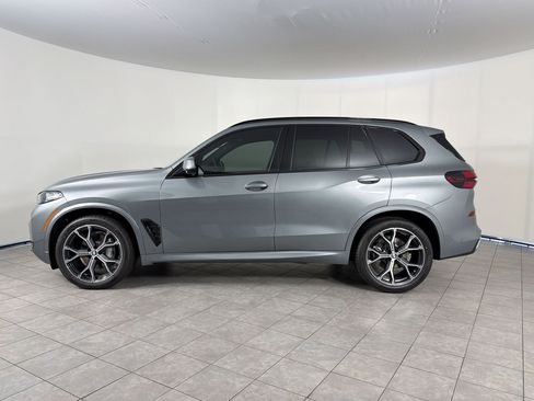 New 2026 BMW X5 xDrive40i w/ M Sport Package AWD/4WD image 2