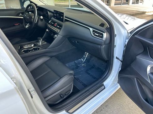 Used 2026 Genesis G70 2.5T RWD image 26