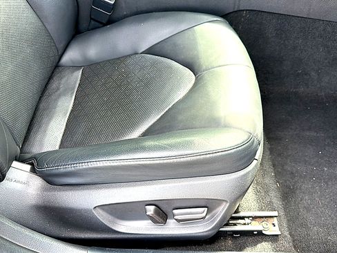 Used 2021 Toyota Camry XSE FWD image 25