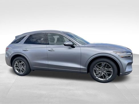 Used 2025 Genesis GV70 2.5T AWD/4WD image 2