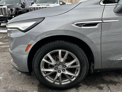 Used 2024 Buick Enclave Essence w/ Experience Buick Package image 7