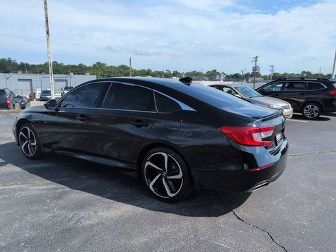 Used 2019 Honda Accord Sport image 4