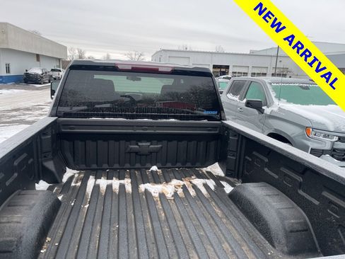 Used 2021 Chevrolet Silverado 2500 LT w/ Convenience Package image 6