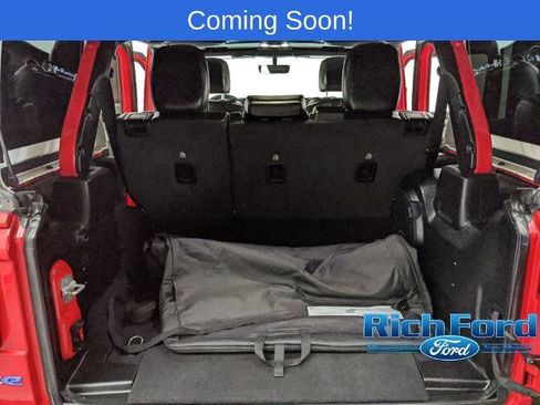 Used 2023 Jeep Wrangler Unlimited Sahara image 18