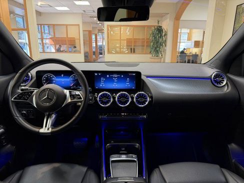 Certified 2025 Mercedes-Benz GLA 250 image 10