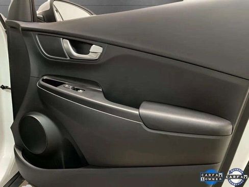 Used 2023 Hyundai Kona SE w/ Cargo Package image 78