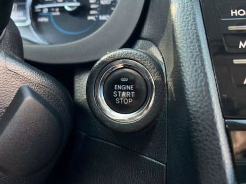 Used 2017 Subaru Forester 2.5i Touring image 97