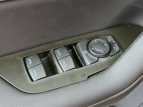 New 2025 Chevrolet Blazer LT w/ Convenience Package image 18