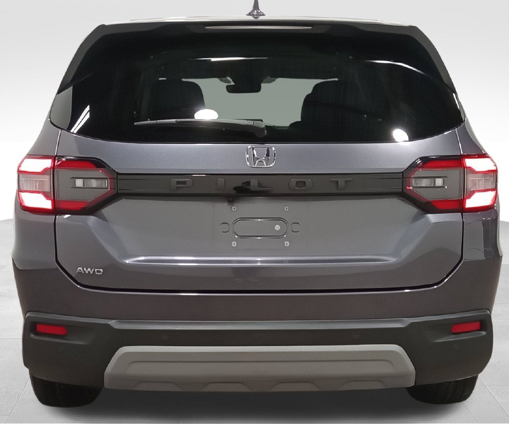 Used 2023 Honda Pilot EX-L image 4