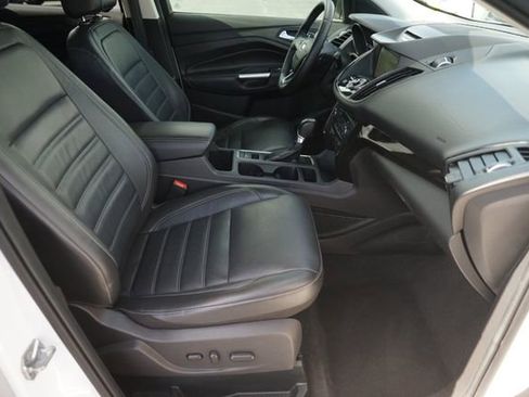 Used 2017 Ford Escape Titanium AWD/4WD image 18