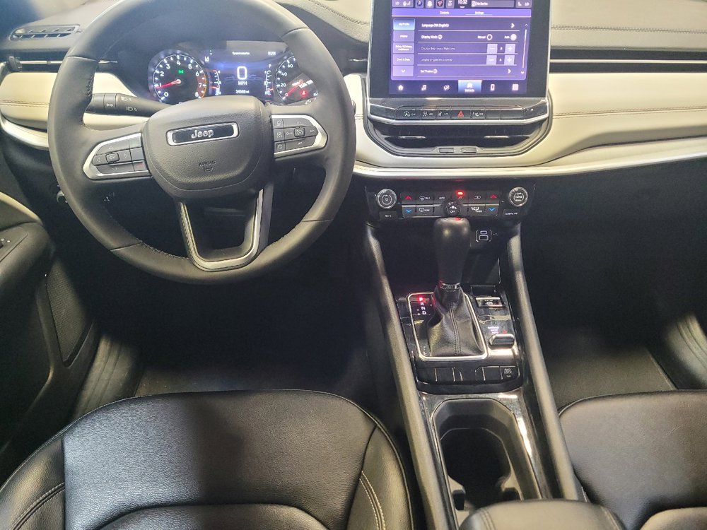 Used 2018 Ford Explorer XLT w/ Equipment Group 201A AWD/4WD image 22