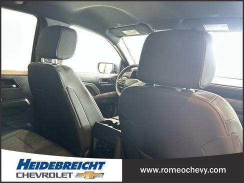 Used 2024 Chevrolet Colorado Z71 w/ Z71 Convenience Package 2 AWD/4WD image 29