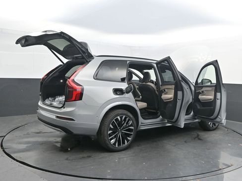 New 2026 Volvo XC90 B6 Ultra w/ Protection Package Premier AWD/4WD image 39