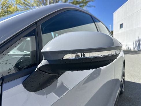 New 2025 Volkswagen GTI SE image 10