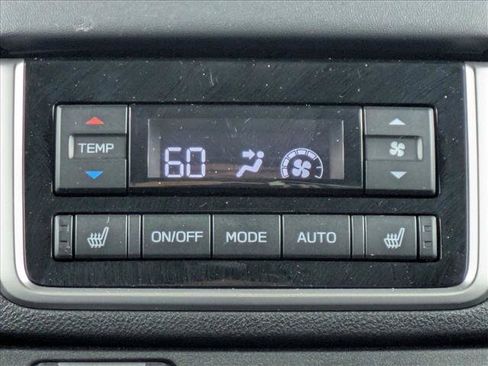 Used 2023 Subaru Ascent Touring AWD/4WD image 18