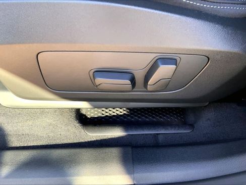 New 2026 BMW X1 xDrive28i w/ Technology Package image 17