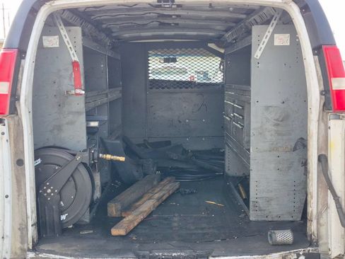Used 2015 Chevrolet Express 3500 Extended RWD image 20