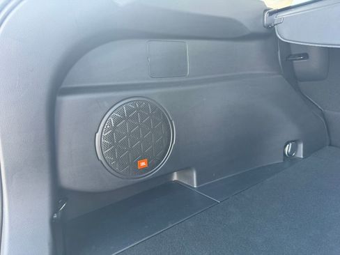 Used 2020 Toyota RAV4 Limited image 34