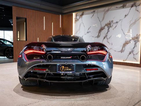 Used 2018 McLaren 720S Luxury RWD image 5