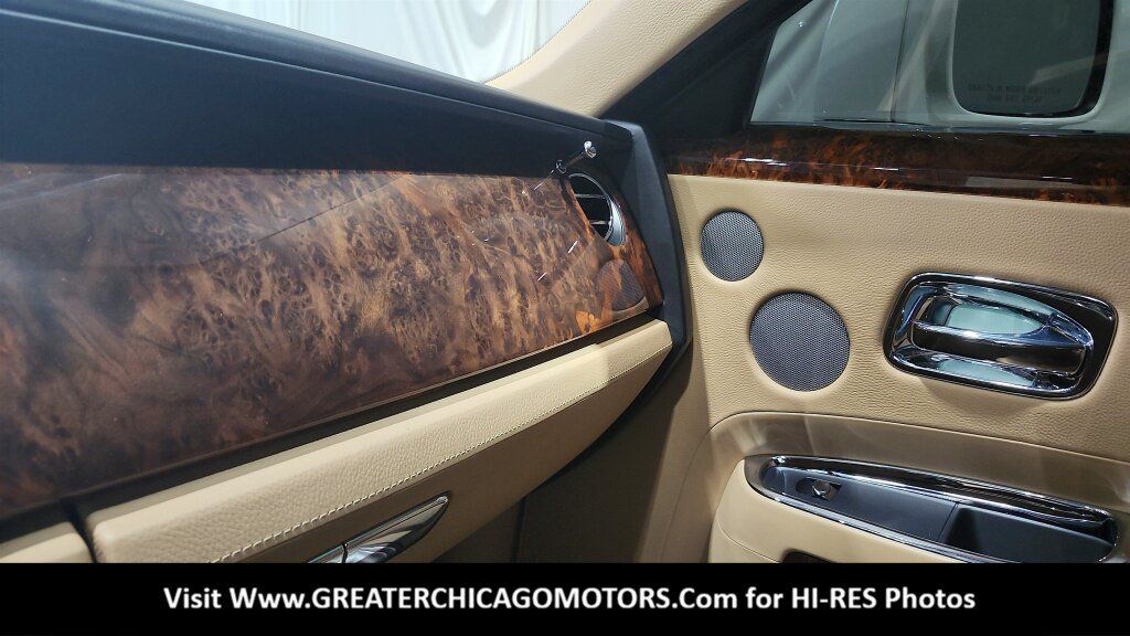Used 2010 Rolls-Royce Ghost RWD image 38