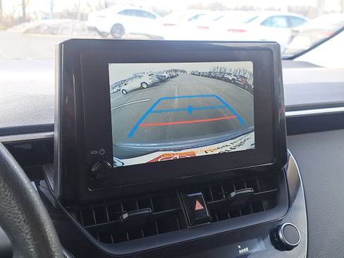 Certified 2023 Toyota Corolla LE image 22