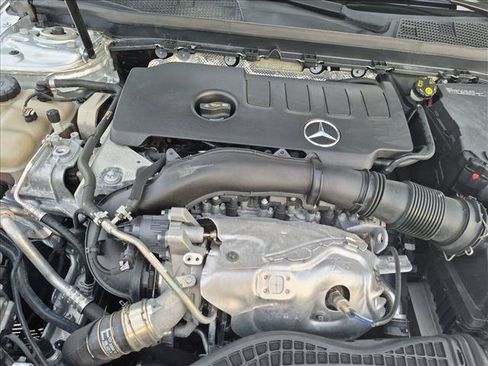 Used 2023 Mercedes-Benz CLA 250 image 23